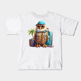 Owl on Vacation #2 Kids T-Shirt